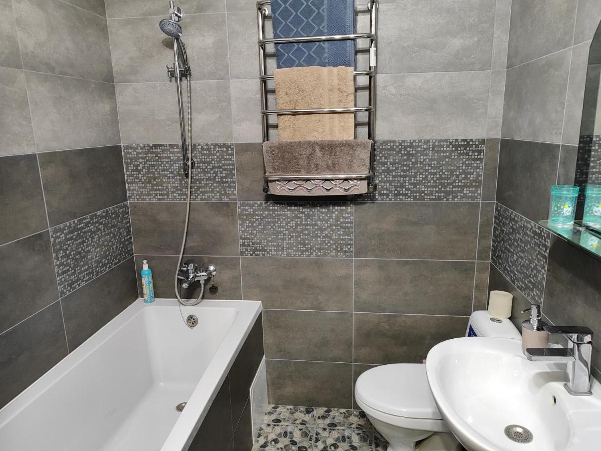 Apartamento Новобудова Центр Либiдь Плаза Khmelʼnytsʼkyy Exterior foto