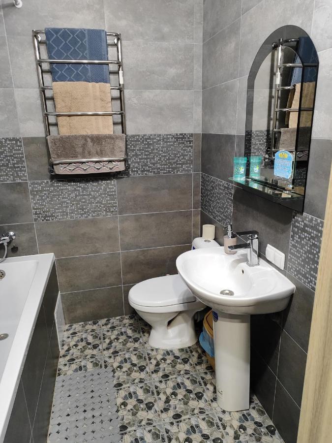 Apartamento Новобудова Центр Либiдь Плаза Khmelʼnytsʼkyy Exterior foto